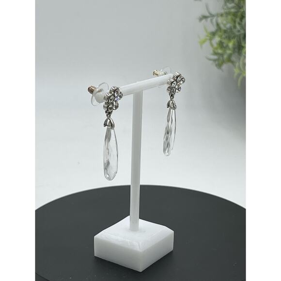Faceted Teardrop Glass Floral Silver Tone Dangle Earrings - Picture 5 of 8